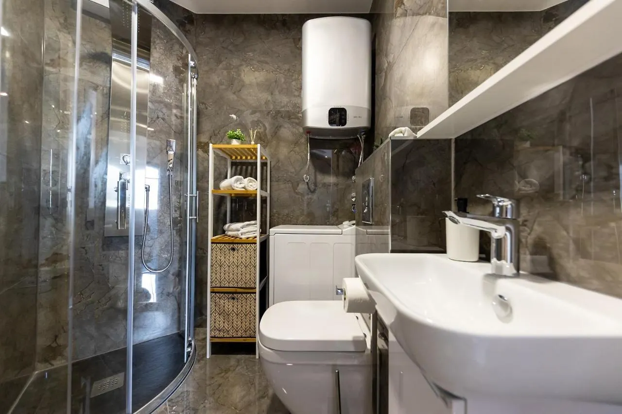 New Studio For 2, Free Private Garage Spot, Wi-Fi, 200 M From Mall Of Σπλιτ 0*,